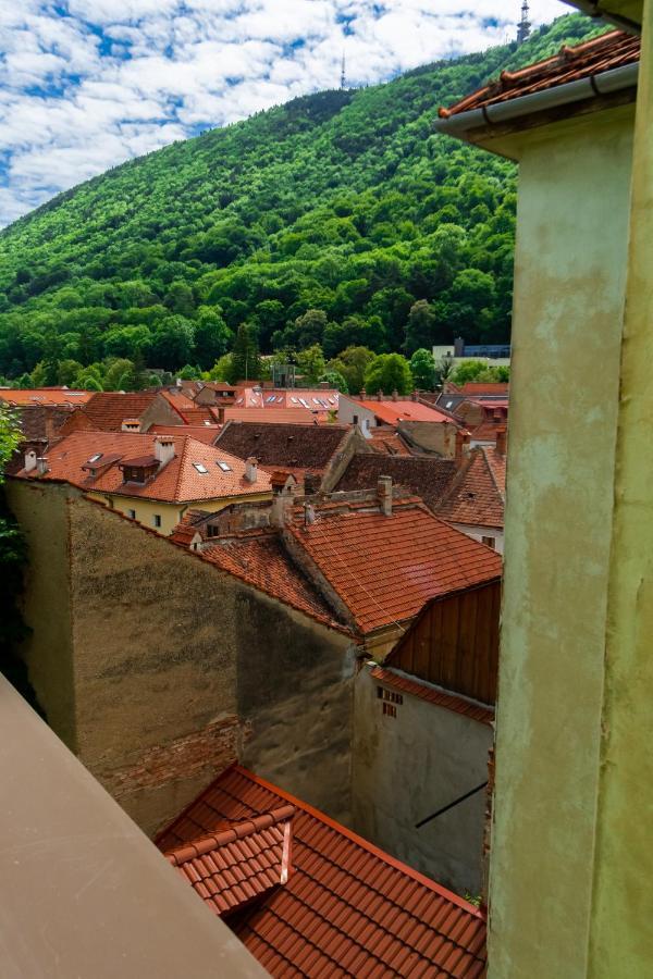 Appartamento Db Apt - Comfort And Space In The Heart Of Old Town Braşov Esterno foto